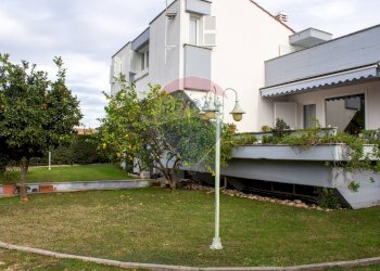 Giardino - Villa via Magalotti, Anzio - foto 54