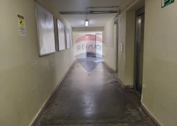 Hall / corridoio - Locale Commerciale Viale Antium
 
snc, Anzio - foto 4