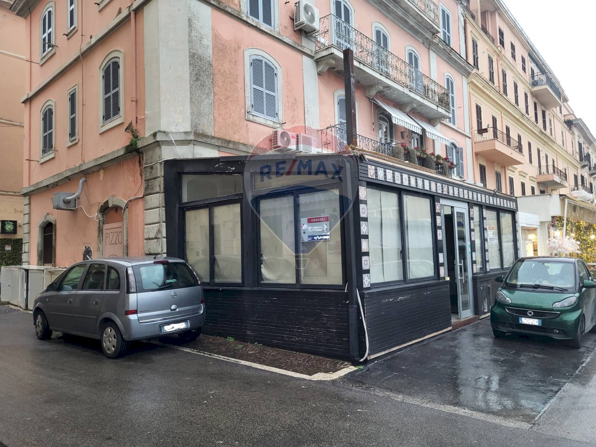 Edificio all\'aperto - Locale Commerciale Corso del Popolo
40, Anzio - foto 2