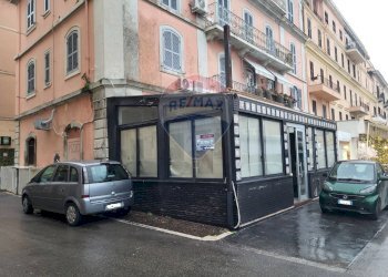 Edificio all\'aperto - Locale Commerciale Corso del Popolo
 
40, Anzio - foto 2