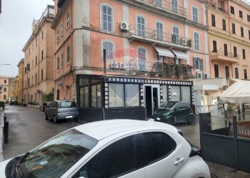 Edificio all\'aperto - Locale Commerciale Corso del Popolo
 
40, Anzio - foto 7