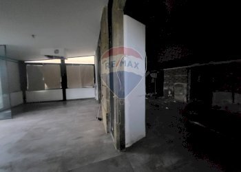 Parcheggio - Locale Commerciale Corso del Popolo
 
40, Anzio - foto 14