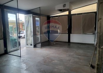 Stanza vuota - Locale Commerciale Corso del Popolo
 
40, Anzio - foto 1