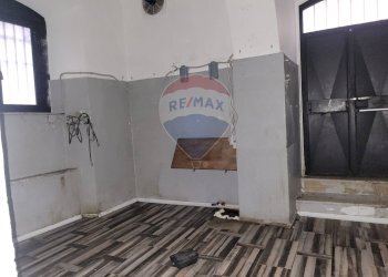 Stanza vuota - Locale Commerciale Corso del Popolo
 
40, Anzio - foto 21