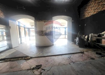 Stanza vuota - Locale Commerciale Corso del Popolo
 
40, Anzio - foto 26