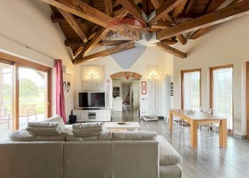 Soggiorno - Villa strada Chiesuola
 
128, Latina - foto 6