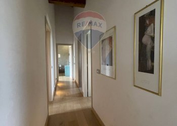 Hall / corridoio - Villa strada Chiesuola
 
128, Latina - foto 9