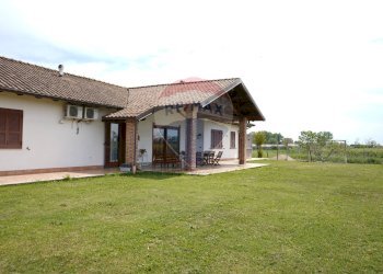 Casa all\'aperto - Villa strada Chiesuola
 
128, Latina - foto 21