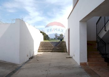 Terrazza - Villa strada Chiesuola
 
128, Latina - foto 24