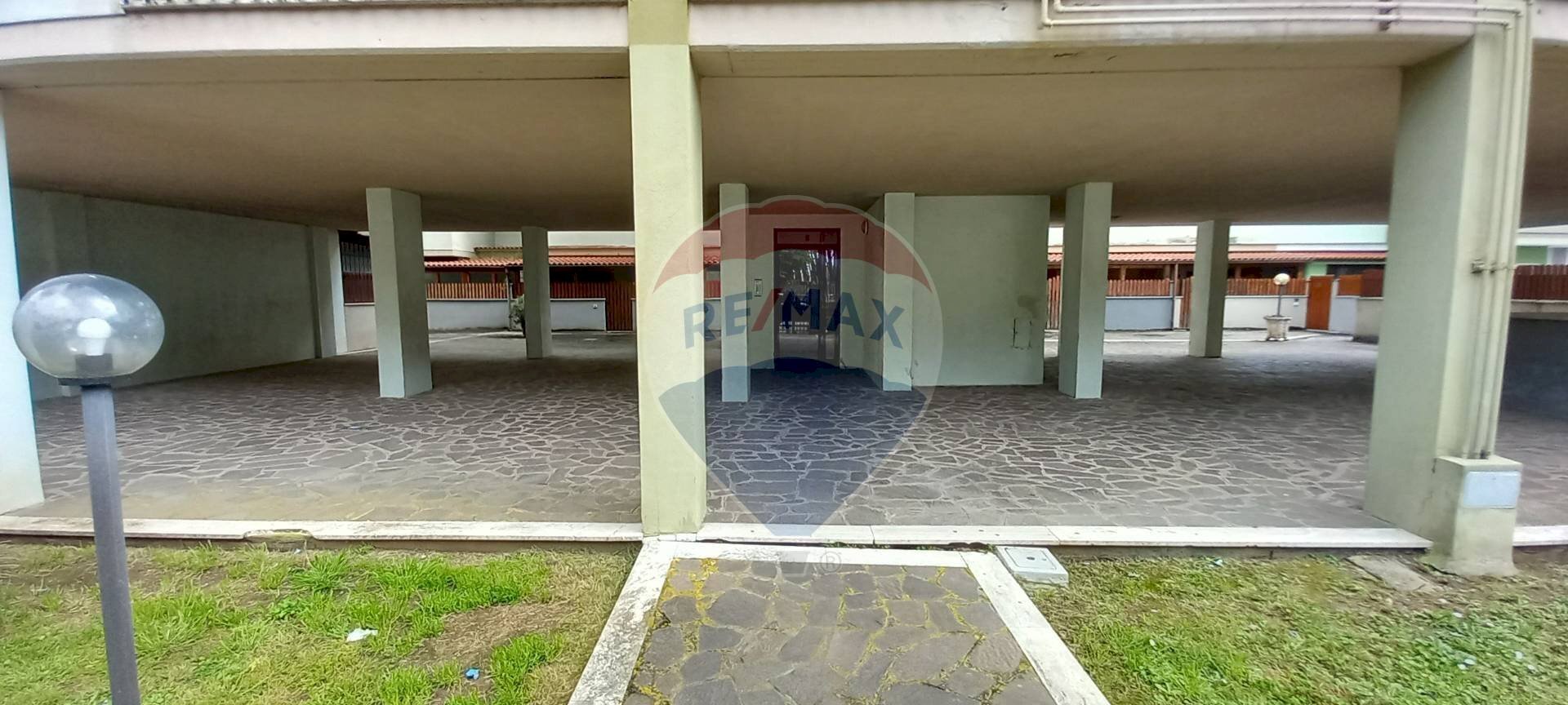 Parcheggio - Trilocale Corso Italia
 
13, Anzio - foto 2