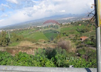 Vista delle montagne - Terreno agricolo Via Giubileo 2000, Motta Sant'Anastasia - foto 6