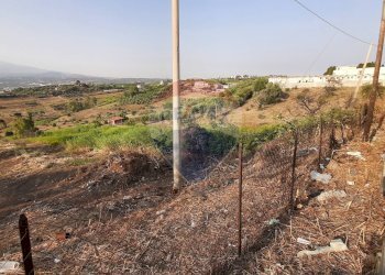 Vista delle montagne - Terreno agricolo Via Giubileo 2000, Motta Sant'Anastasia - foto 25