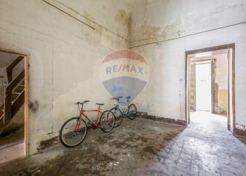 Stanza vuota - Casa indipendente via provinciale
 
254, Aci Castello - foto 7