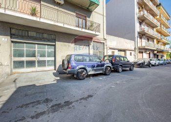 Edificio all\'aperto - Laboratory Via Pietro Abbadessa
 
12, Catania - photo 1