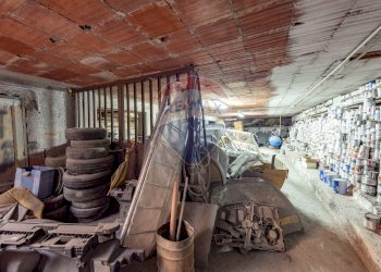 Dispensa di stoccaggio - Laboratory Via Pietro Abbadessa
 
12, Catania - photo 14