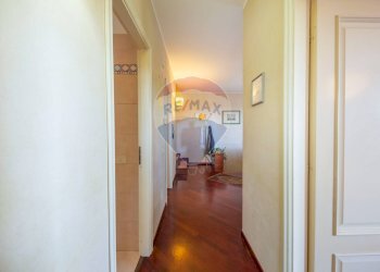 Hall / corridoio - Appartamento via litteri
 
240-242, Aci Castello - foto 15