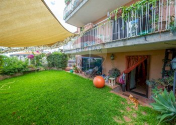 Giardino - Appartamento via litteri
 
240-242, Aci Castello - foto 16