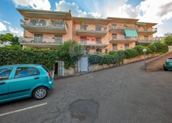 Edificio all\'aperto - Appartamento via litteri
 
240-242, Aci Castello - foto 32