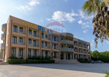 Edificio all\'aperto - Hotel Piano Bugiades SS 123
 
200, Licata - photo 1