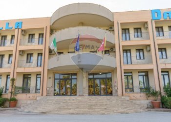 Edificio all\'aperto - Hotel Piano Bugiades SS 123
 
200, Licata - photo 3