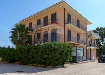 Edificio all\'aperto - Hotel Piano Bugiades SS 123
 
200, Licata - photo 12