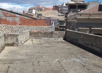 Terrazza - Casa indipendente VIA VACCA
 
53, Paterno - foto 14