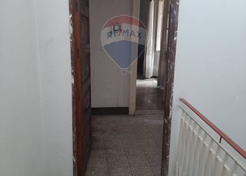 Hall / corridoio - Casa indipendente VIA VACCA
 
53, Paterno - foto 15