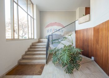 Scale - Appartamento Viale del Rotolo, Catania - foto 19