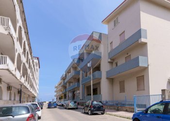 Edificio all\'aperto - Hotel Via Marina
 
66, Brolo - foto 3