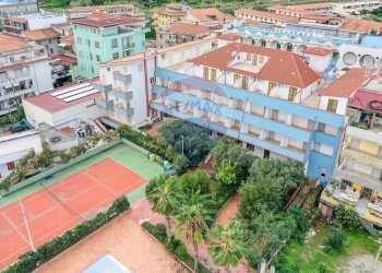 Edificio all\'aperto - Hotel Via Marina
 
66, Brolo - foto 5