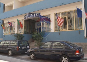 Edificio all\'aperto - Hotel Via Marina
 
66, Brolo - foto 12