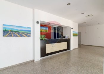 Stanza vuota - Hotel Via Marina
 
66, Brolo - foto 15