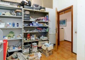 Dispensa di stoccaggio - Hotel Via Marina
 
66, Brolo - foto 21