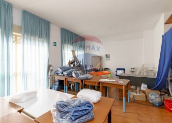 Sala da pranzo - Hotel Via Marina
 
66, Brolo - foto 22