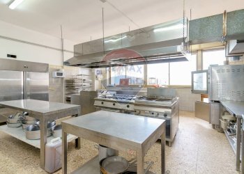 Cucina - Hotel Via Marina
 
66, Brolo - foto 33