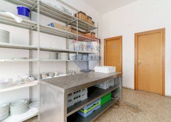 Dispensa di stoccaggio - Hotel Via Marina
 
66, Brolo - foto 37