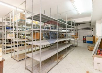 Dispensa di stoccaggio - Hotel Via Marina
 
66, Brolo - foto 42