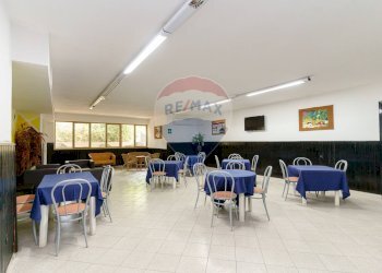 Sala da pranzo - Hotel Via Marina
 
66, Brolo - foto 49