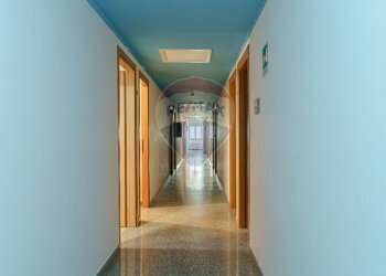 Hall / corridoio - Hotel Via Marina
 
66, Brolo - foto 70