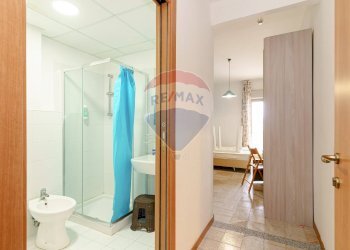 Bagno - Hotel Via Marina
 
66, Brolo - foto 82