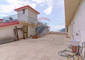 Terrazza - Hotel Via Marina
 
66, Brolo - foto 107