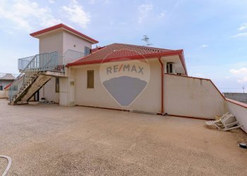 Terrazza - Hotel Via Marina
 
66, Brolo - foto 109