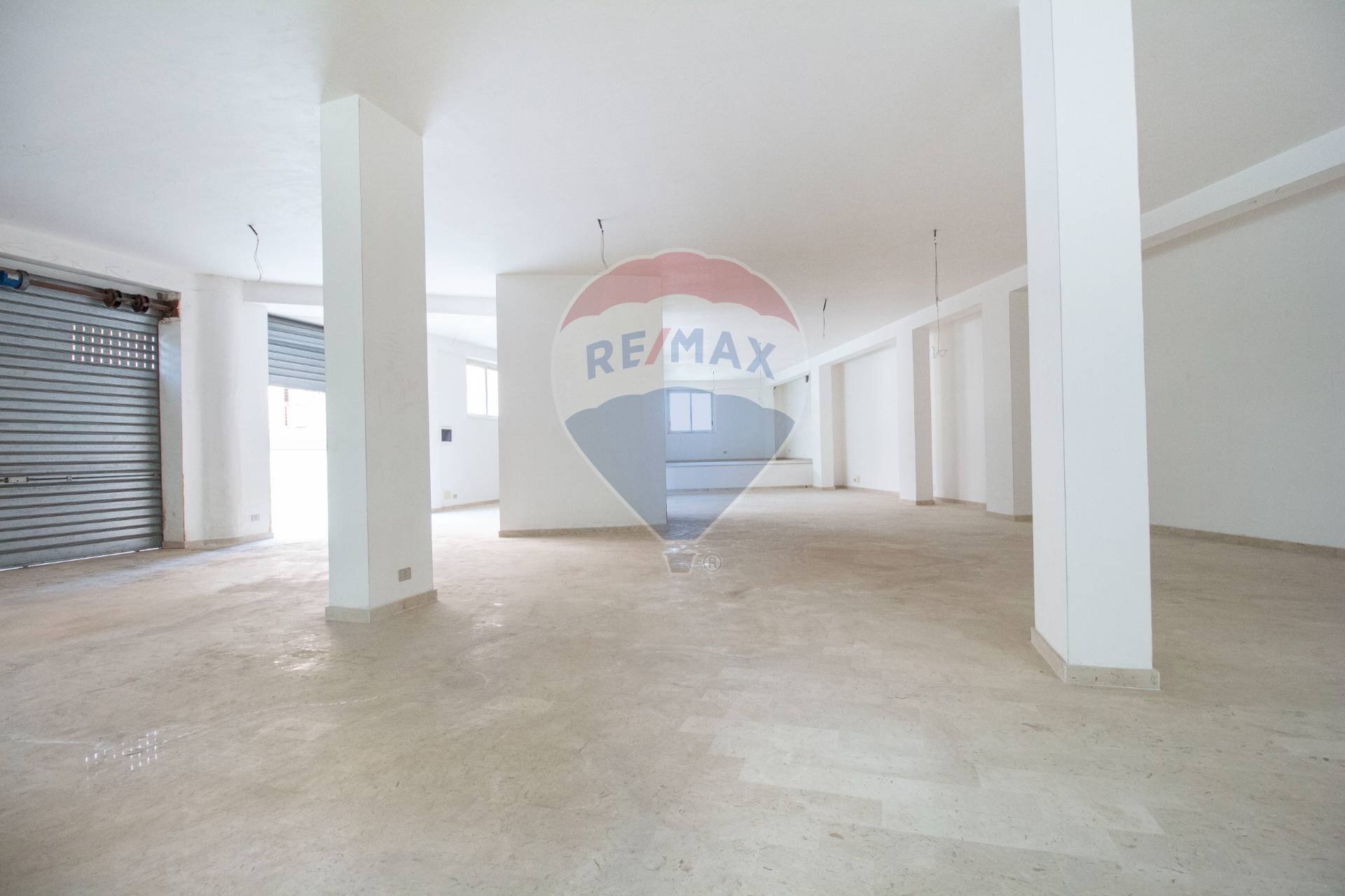 Stanza vuota - Magazzino Via Alessi
 
4-6-8, Caltagirone - foto 3