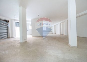 Stanza vuota - Magazzino Via Alessi
 
4-6-8, Caltagirone - foto 3