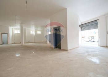 Stanza vuota - Magazzino Via Alessi
 
4-6-8, Caltagirone - foto 2