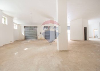 Stanza vuota - Magazzino Via Alessi
 
4-6-8, Caltagirone - foto 9