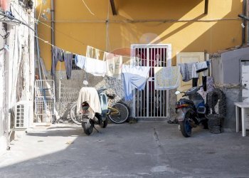 Edificio all\'aperto - Casa indipendente Via di Benedetto
 
13, Catania - foto 3