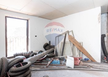 Soggiorno - Casa indipendente Via di Benedetto
 
13, Catania - foto 27