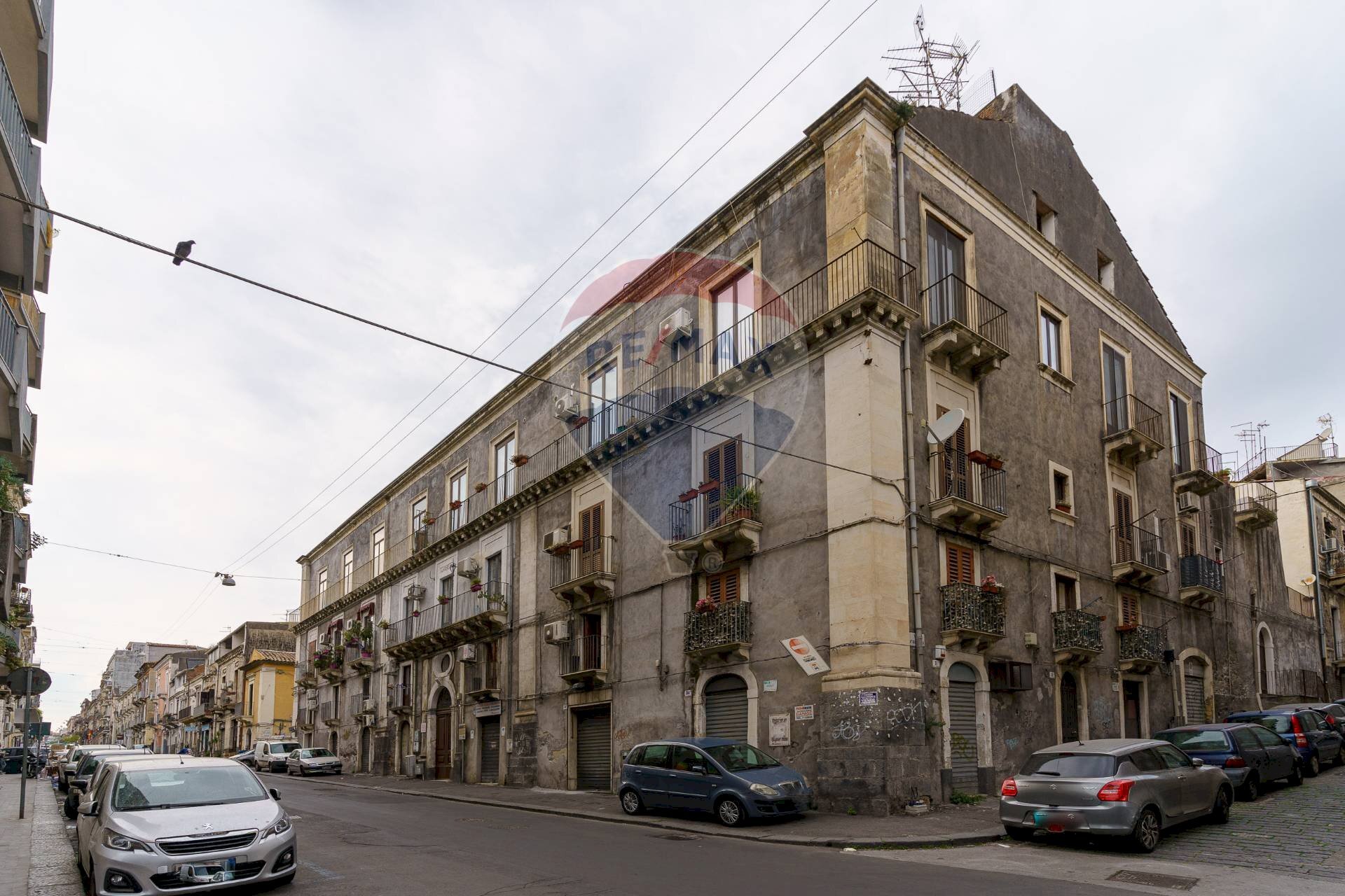 Edificio all\'aperto - Quadrilocale Via Vittorio Emanuele Ii
 
356, Catania - foto 2
