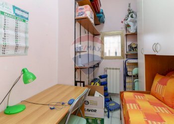 Camera / camera da letto - Quadrilocale Via Vittorio Emanuele Ii
 
356, Catania - foto 24